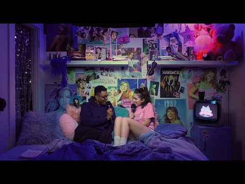 Beating off with Rachel Sennott