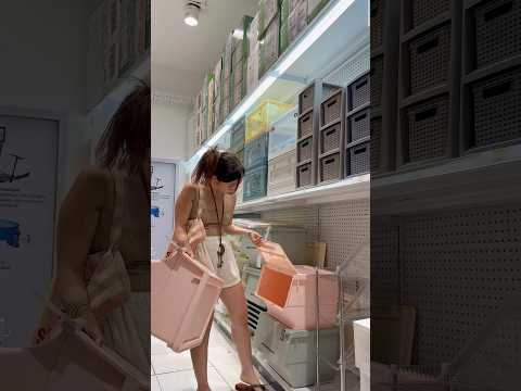 my neutral home needs more colorrrrr #homedecor