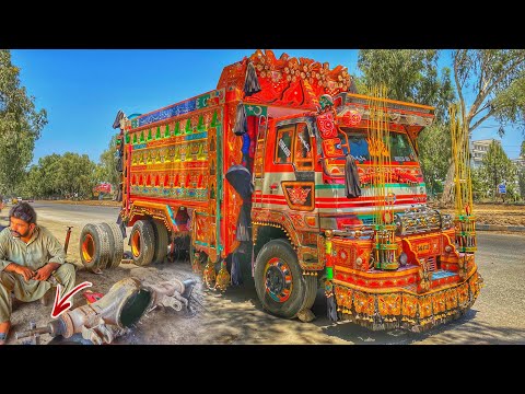 Amazing Repairing Process Of 10 Wheeled Truck Broken Axle Tube | Rear Wheel Axle Tube Repair