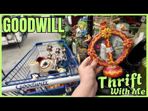 Here Come the FRESH CARTS at GOODWILL | Thrift With Me | Reselling