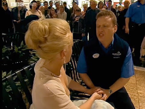 Flashmob Opera at Meadowhall in 2005