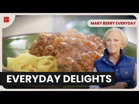 Homemade Bolognese with Mary - Mary Berry Everyday - S01 EP02 - Cooking Show