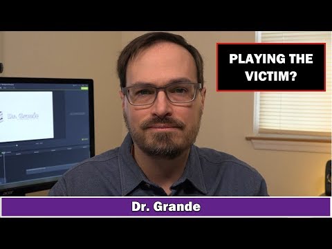 3 Examples of Narcissists Who Play the Victim