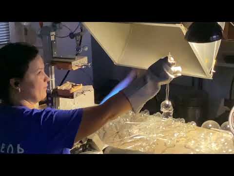 Фабрика елочных украшений