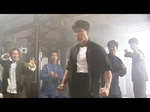 His family is massacred, Donnie Yen becomes a god of death overnight, slaughtering his enemies!