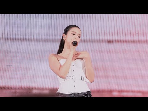 251101 Jisoo 지수 - Hugs & Kisses fancam 직캠 (2025 BLACKPINK TOUR DEADLINE Jakarta day1)