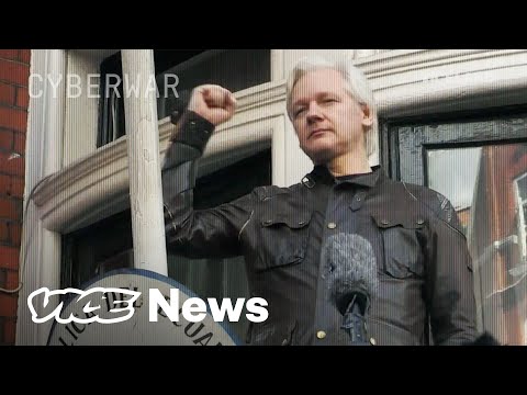 Why the US Declared War on Wikileaks: The Origin Story | Vice News