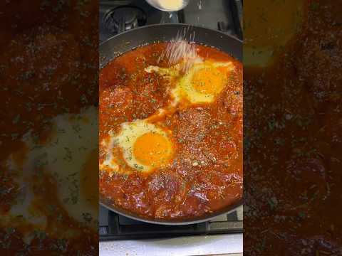 10 MIN SHAKSHUKA
