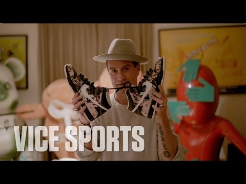 PRESENTED BY NIKE SB: FIFTEEN YEARS OF SB DUNK - Stories from the Inside Out