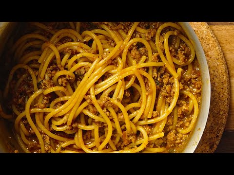 One Pot Spaghetti Bolognese for One in 30 Minutes