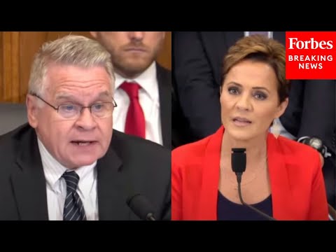 'Not How A Newsroom Should Be Run': Kari Lake Makes Shock Claim About VOA To Christopher Smith