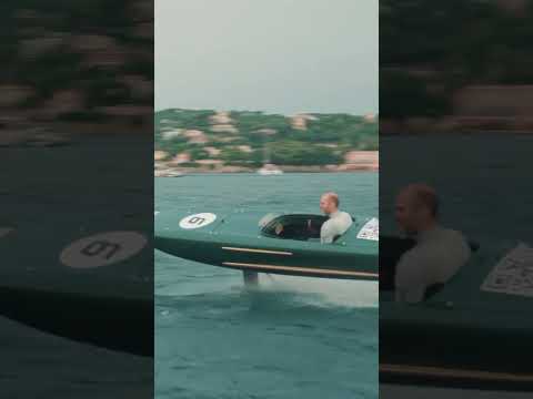 @foiloneboats spotted in Cap Ferrat, France earlier this year! #boating #foiling #efoil