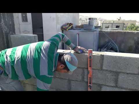 اسرع عامل بناء بلوك The fastest block construction worker