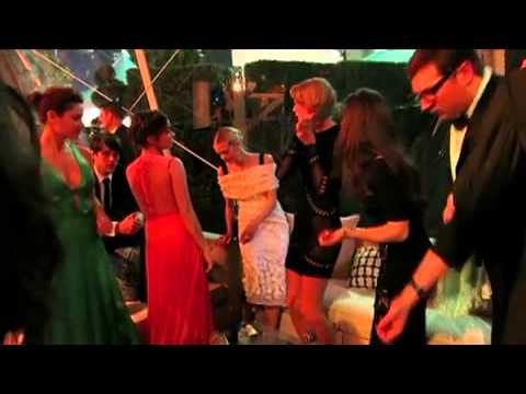 Taylor dancing at the Golden Globes After Party