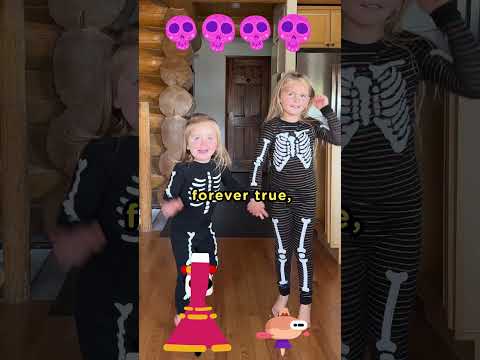 It's Spooky Time 🎃🦇 So raise you hands and celebrate Día de Muertos with ‪@Lingokids‬ #halloween