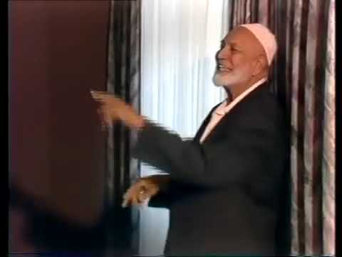 Shaykh Ahmed Deedat's Open Discussion With Christian Missionaries 