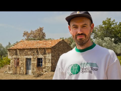 MY FIRST YOUTUBE VIDEO 🥳 - Why I left the UK for PORTUGAL