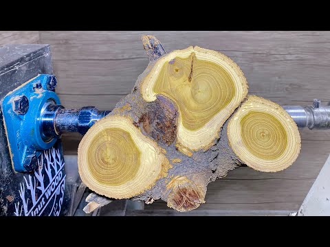 Amazing Woodturning: Turning a Giant Mulberry Log into a Stunning Bowl