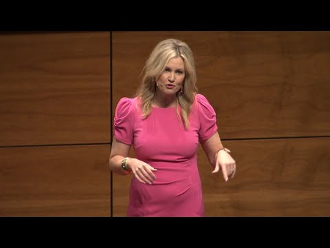How idolizing coworkers can hold you back | Kelli Thompson | TEDxOmaha