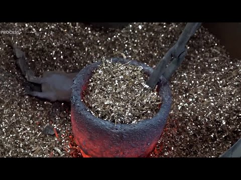 Craftsmen with Decades of Experience showing Processes of Making Products in Korea TOP 3.