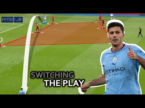 When Should You Switch The Play In Football? Tips To Keep Possession Of The Ball Under Pressure!