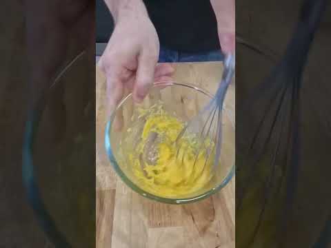 AUTHENTIC SPAGHETTI CARBONARA   #shorts