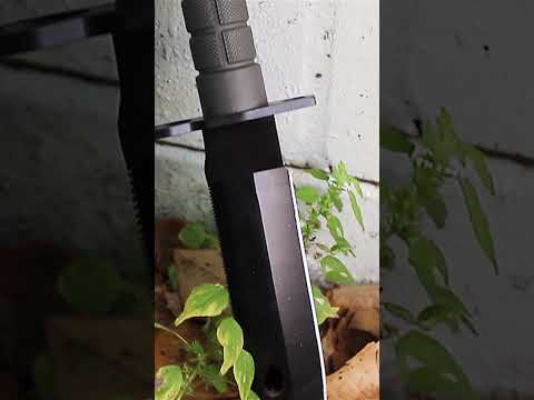 Why Soldiers HATED The M9 Bayonet