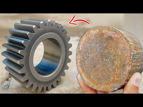 Machinist Magic - Turning Rusty Scrap into a Precision Worm Gear 