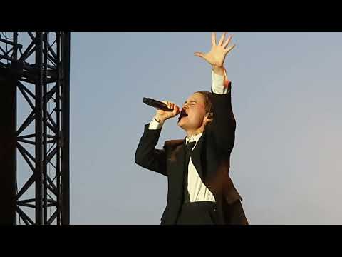 Christine and the queens fete de la musique 2025 - Pride