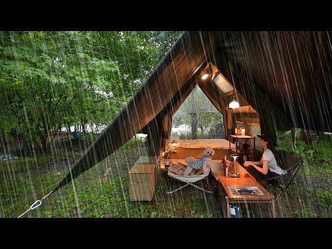 모든걸 휩쓸고 갈 듯한 폭우 속에서 완벽한 여름 오두막 에어텐트로 역대급 우중캠핑☔️ 빗소리 들으며 치맥🍺