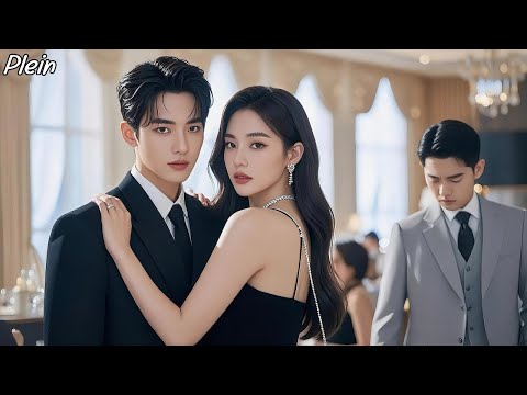 Utilisée comme un outil pendant trois ans, elle part ; en la voyant aimer un autre, il panique.