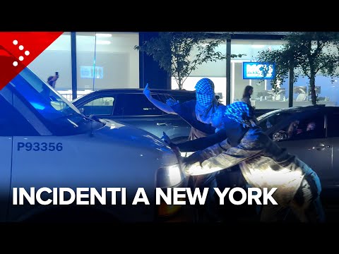 New York, scontri tra manifestanti anti Ice e la polizia: la protesta si estende oltre Los Angeles
