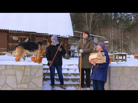 Frosty Morning in the Village ❄Family Day, Traditions, and New Year