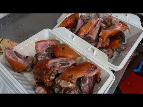 The roast pork and roast duck skin is so crispy it crumbles! This roast meat shop in Hong Kong ad...