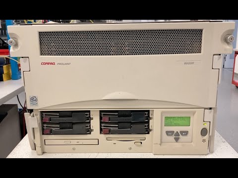 Compaq Proliant 8500R from 1999 - (PWJ226)