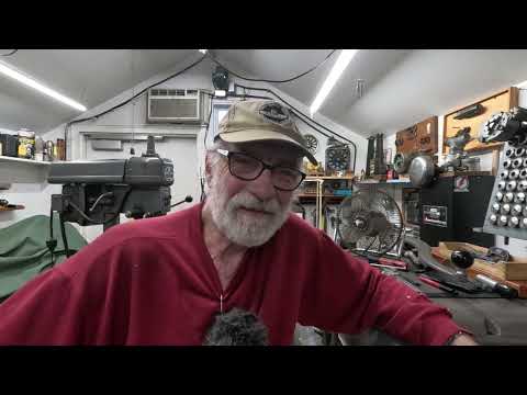 High accuracy chuck for an old engines lathe and a rare milling head