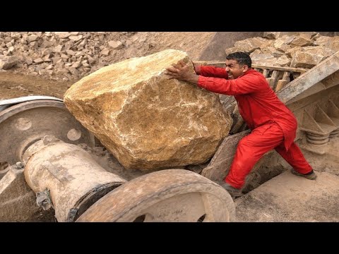 "Extreme Rock Crush Test – Crushing Anything Under Giant Stones!"