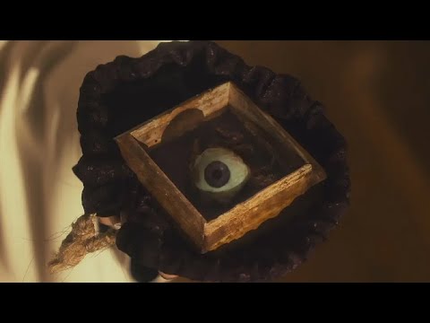 2025最新日本恐怖片，直播團隊被附身，詭異兇宅暗格藏眼球，民俗禁忌招來滅門慘劇！