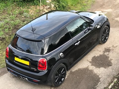 Mini Cooper,How to Install a REAR VIEW dash camera, my way. 