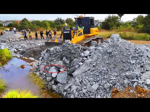 Amazing !!Best Skill Bulldozers Shantui Pushing Soil Huge Dirt! Dump Trucks Landfill Delete water