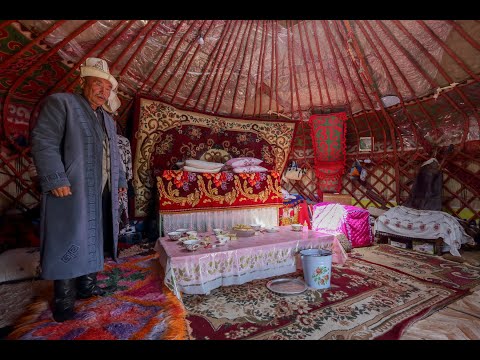 Erecting a Yurt in Kyrgyzstan -  How to Put up a Yurt