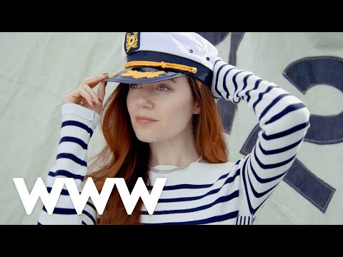 Molly Gordon Becomes Five Very Dramatic People on a Ferry | Who What Wear
