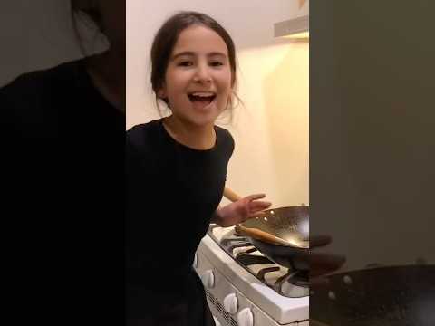 Sarina’s Chicken & Broccoli stir-fry