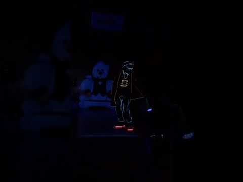 Black Light Yo-yo Performance