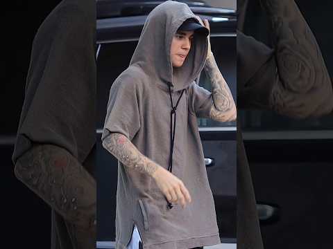 Justin Bieber #justinbiebervideosong# let me love you