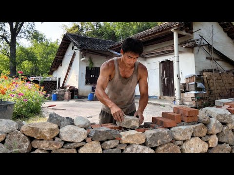 After going bankrupt, he returned to his village and renovated an abandoned old house#building