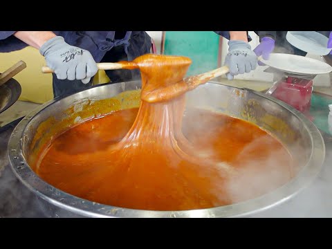 Cook Traditional New Year Rice Cakes with Firewood / 柴燒年糕製作 - Taiwanese Food