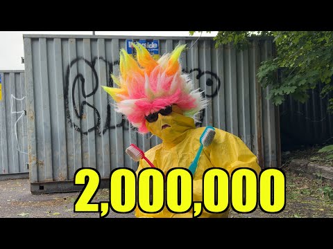 Celebrating 2 Million with Half Life 2