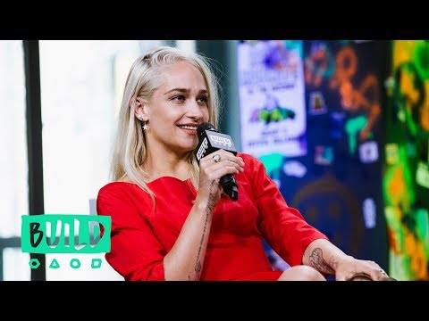 Jemima Kirke and Lola Kirke On Their Loving Sisterhood