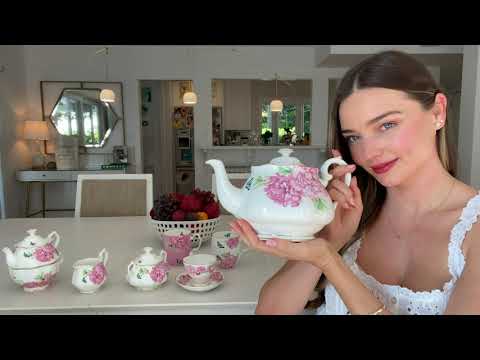 Miranda Kerr Shares Her Favourite Royal Albert Pieces + Why She Loves Them 🍵🎁💖